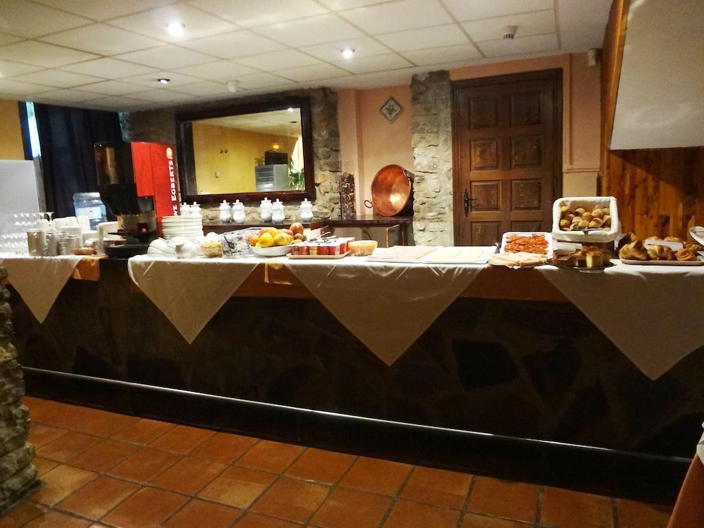 Hotel La Vega Алькала-де-ла-Сельва Экстерьер фото