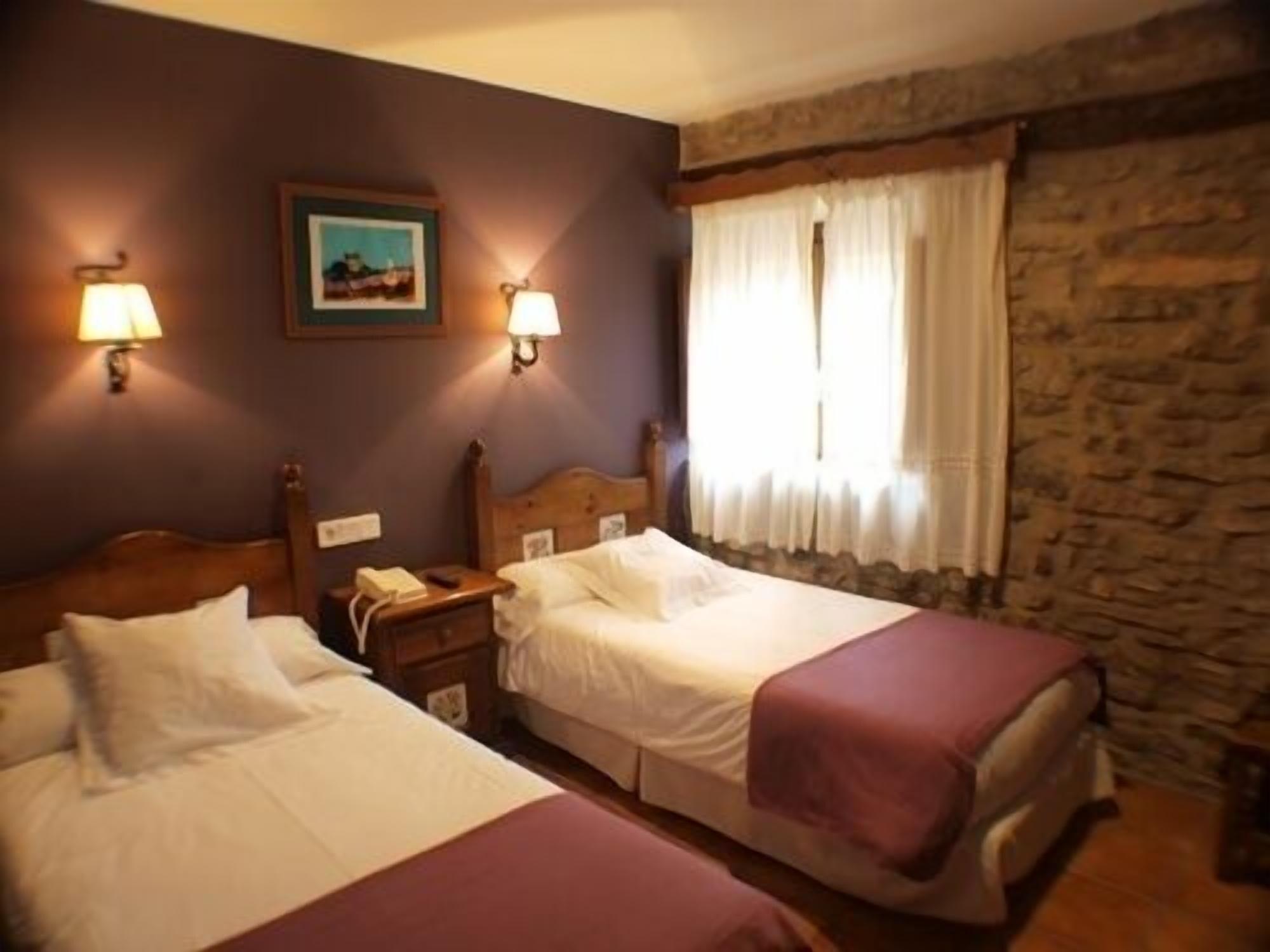 Hotel La Vega Алькала-де-ла-Сельва Экстерьер фото
