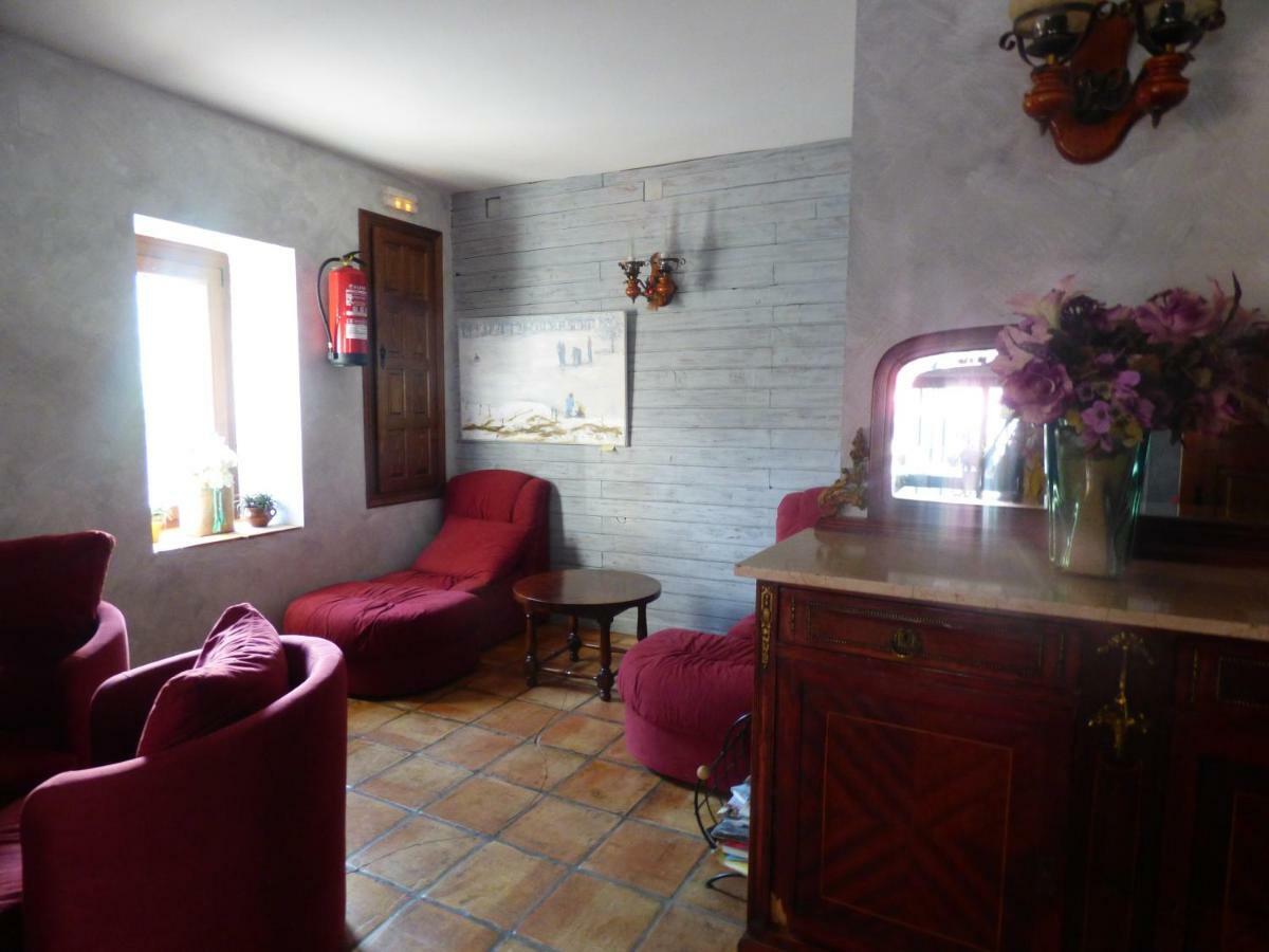 Hotel La Vega Алькала-де-ла-Сельва Экстерьер фото
