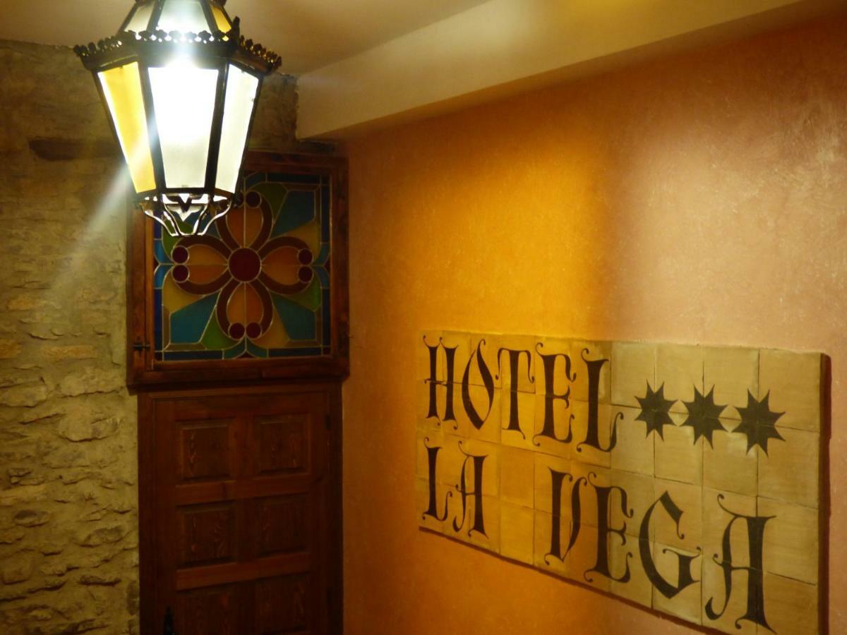 Hotel La Vega Алькала-де-ла-Сельва Экстерьер фото